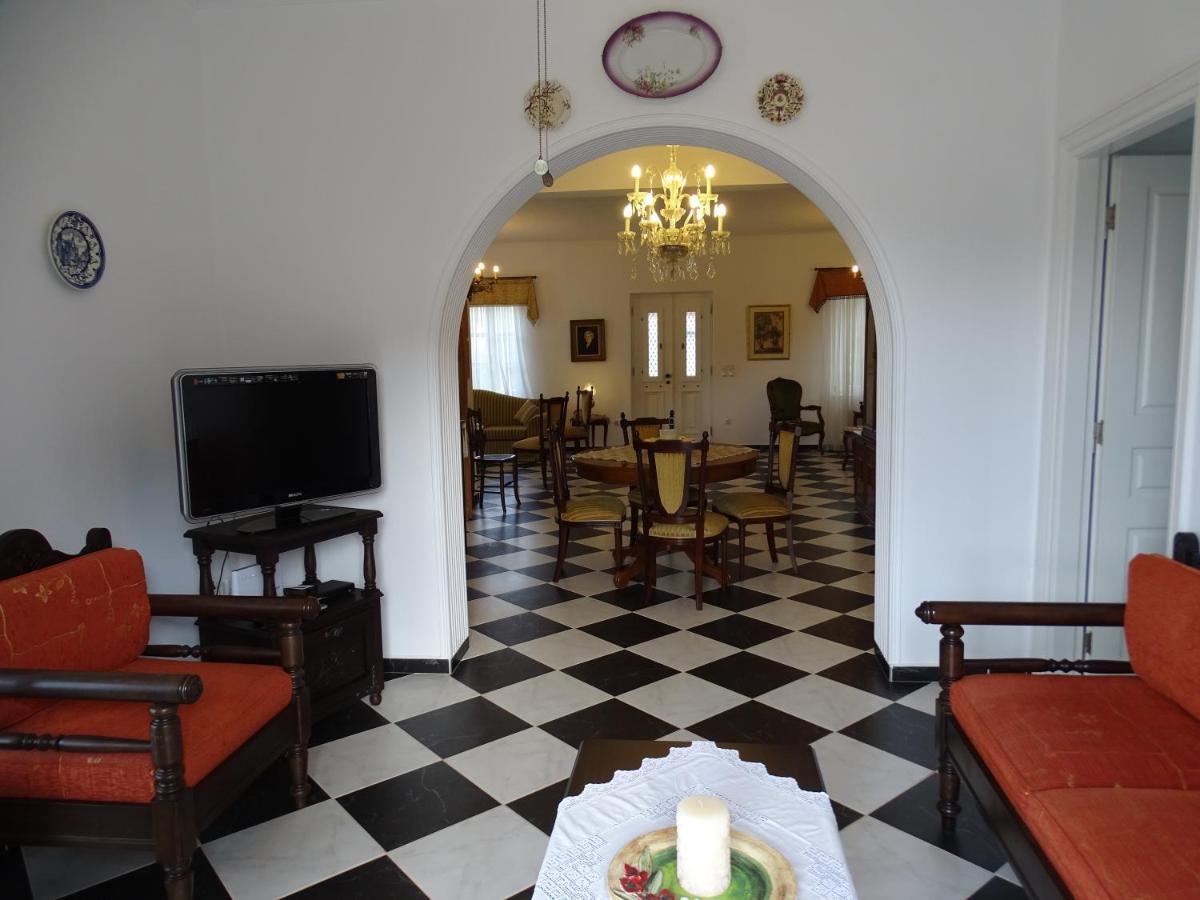 Villa Ada Идра Экстерьер фото