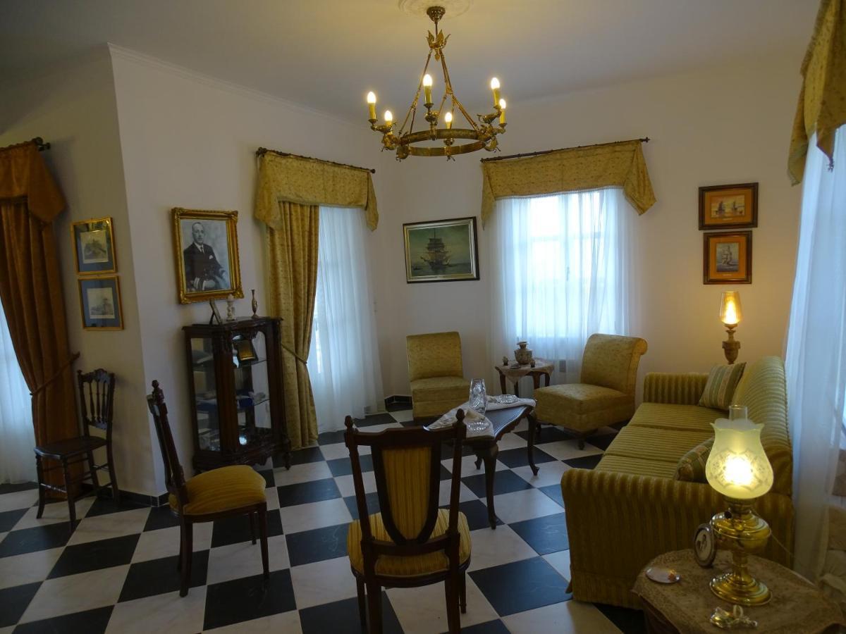 Villa Ada Идра Экстерьер фото